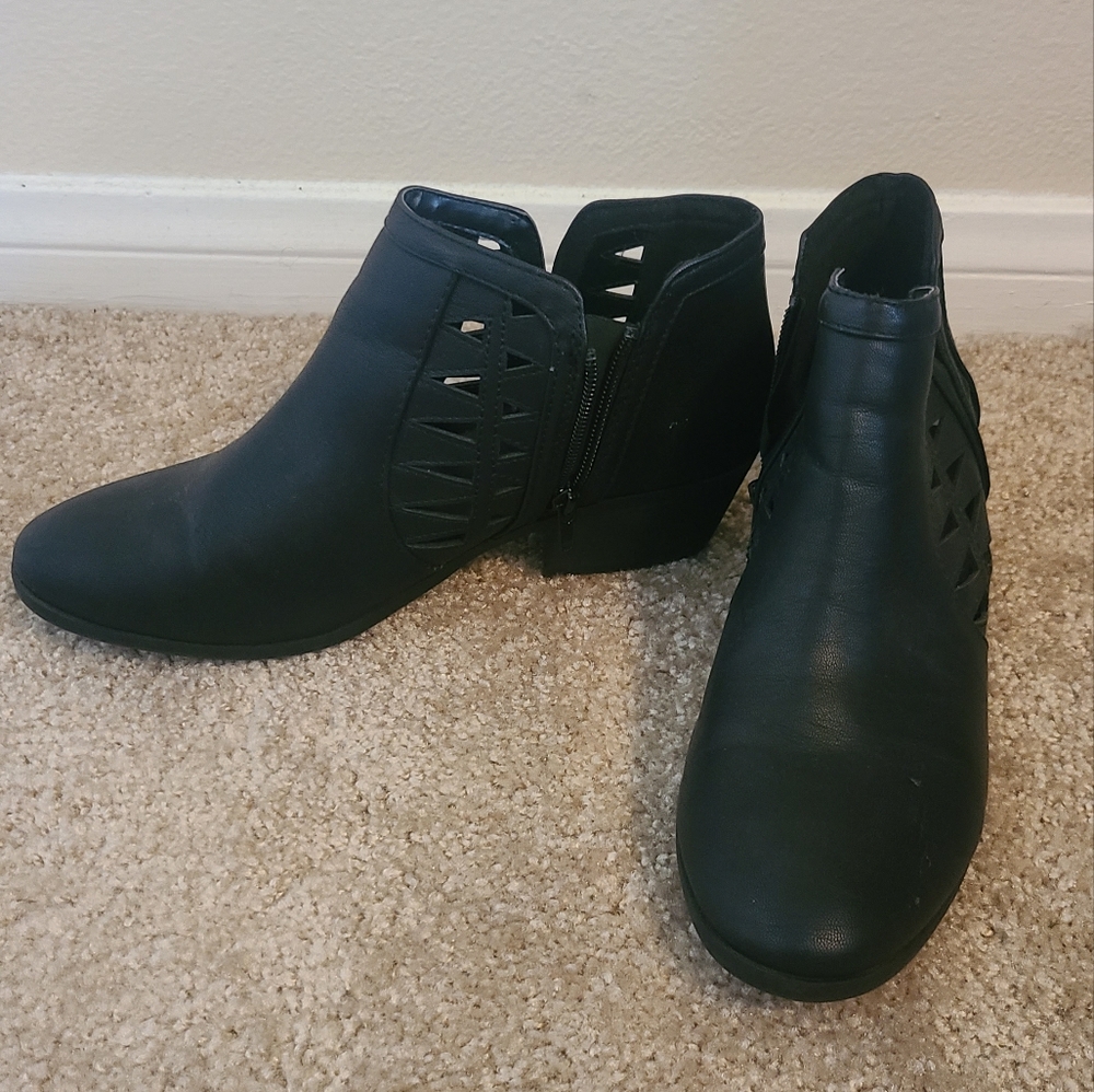 Black Boots